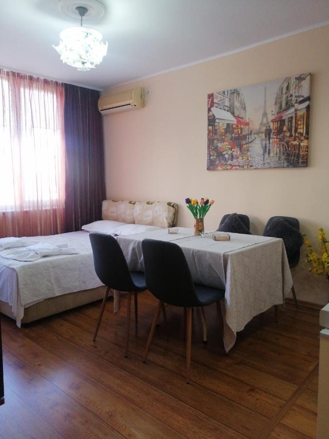 Appartamento Apartament ,,Edelvais- Lux" Nesebar Esterno foto