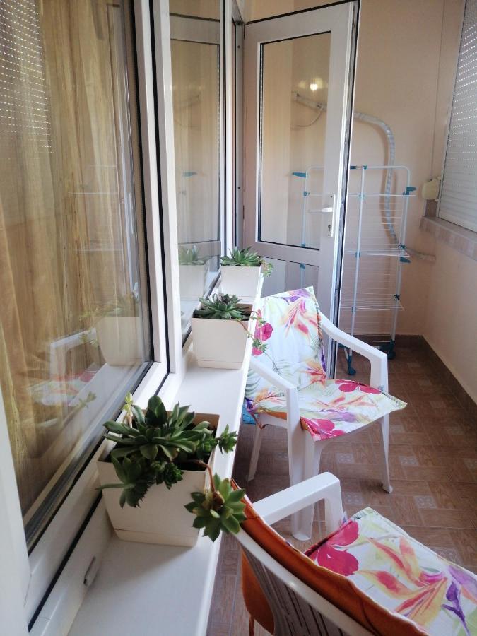 Appartamento Apartament ,,Edelvais- Lux" Nesebar Esterno foto