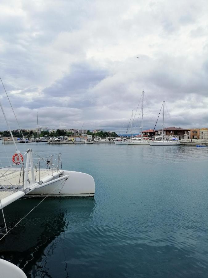 Appartamento Apartament ,,Edelvais- Lux" Nesebar Esterno foto